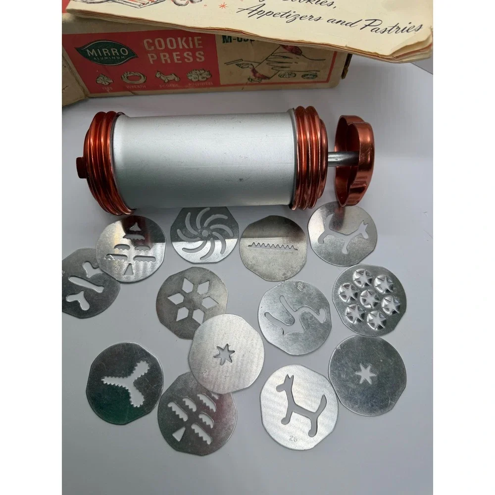 Vintage Mirro Aluminum Cookie‎ Press M-0355-56 with 12 Discs and Original Box